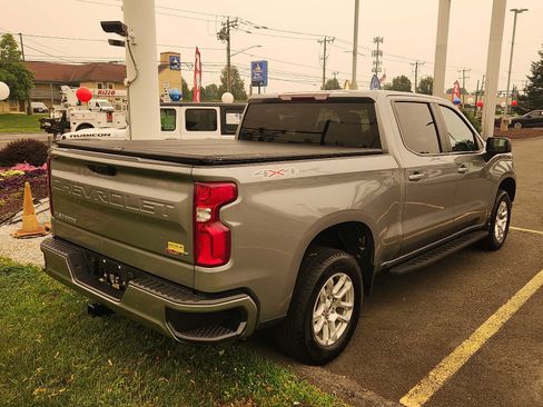 Used 2024 Chevrolet Silverado 1500 RST AWD/4WD image 6