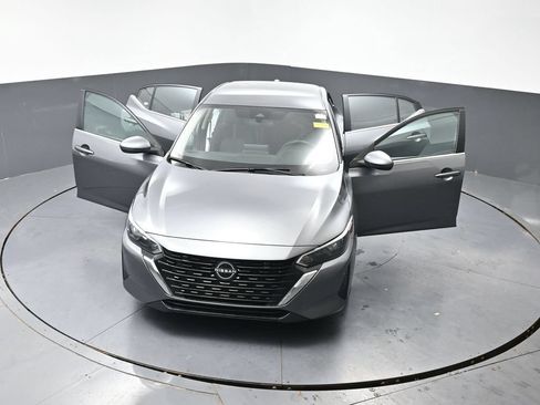Used 2024 Nissan Sentra SV FWD image 57