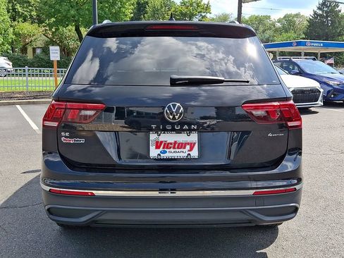 Used 2022 Volkswagen Tiguan SE AWD/4WD image 5
