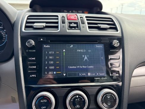 Used 2017 Subaru Forester 2.5i Premium AWD/4WD image 16
