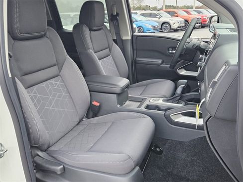 New 2026 Nissan Frontier SV image 14