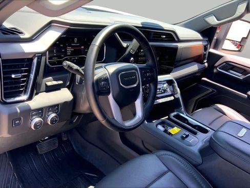 Used 2025 GMC Sierra 2500 Denali w/ Denali Reserve Package AWD/4WD image 18
