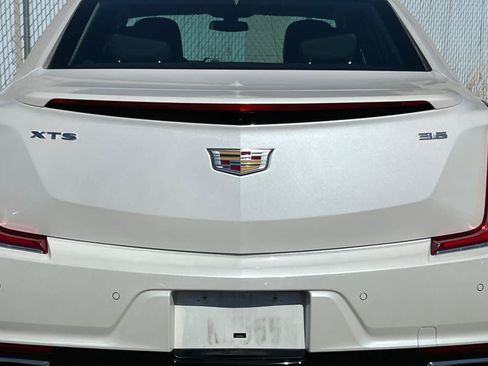 Used 2018 Cadillac XTS Luxury FWD image 22