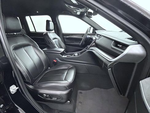 Certified 2024 Jeep Grand Cherokee Limited image 15