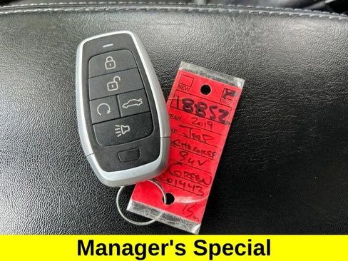 Used 2019 Jeep Cherokee Latitude Plus AWD/4WD image 56