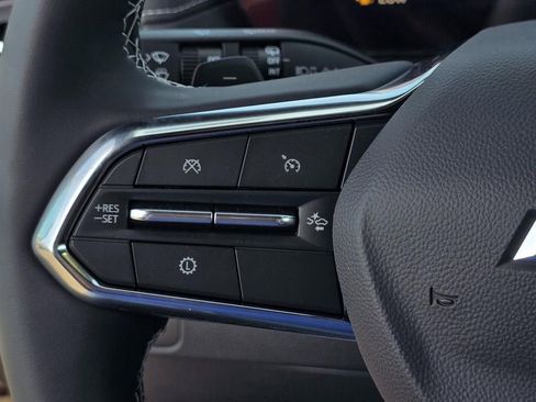 New 2026 Chevrolet Traverse LT w/ Driver Confidence Package FWD image 13
