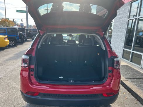 Used 2021 Jeep Compass Latitude w/ Sun and Sound Group image 15