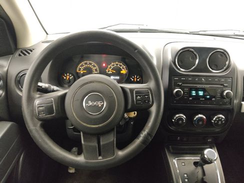 Used 2016 Jeep Compass Sport image 22