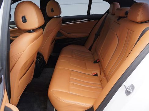 Used 2018 BMW 530i image 29