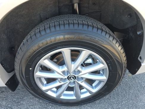 Used 2025 MAZDA CX-5 AWD 2.5 S w/ Preferred Package image 7