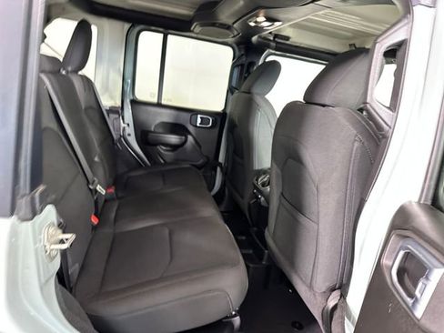 Used 2023 Jeep Wrangler Unlimited image 27