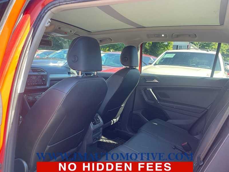 Used 2018 Volkswagen Tiguan SEL AWD/4WD image 3