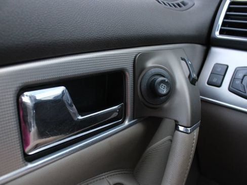 Used 2012 Lincoln MKX AWD image 7