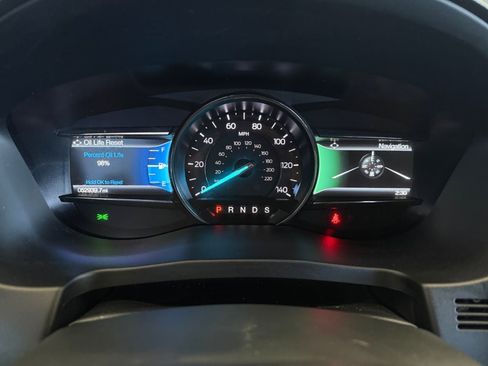 Used 2018 Ford Explorer XLT w/ Equipment Group 201A image 13