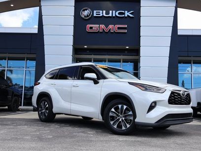 Used 2021 Toyota Highlander XLE