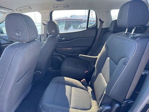 Used 2023 GMC Acadia SLE w/ Driver Convenience Package image 18
