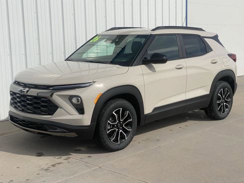 New 2026 Chevrolet TrailBlazer ACTIV w/ Driver Confidence Package image 1