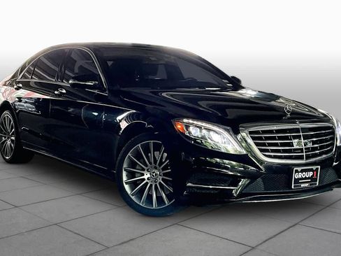 Used 2017 Mercedes-Benz S 550 Sedan image 2
