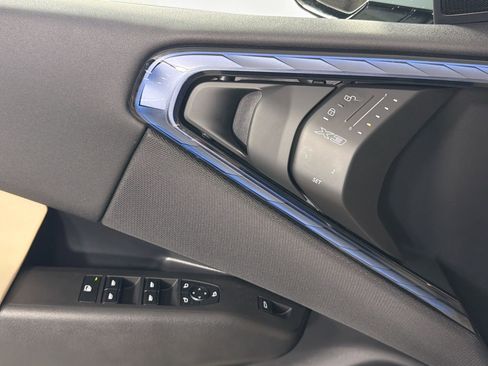 Certified 2025 BMW X3 xDrive30i w/ Premium Package image 17