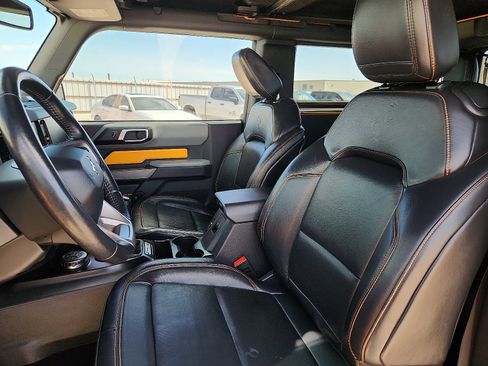 Used 2021 Ford Bronco Badlands image 12