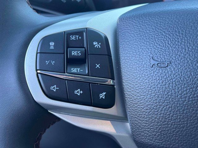 Used 2026 Ford Explorer Active AWD/4WD image 26