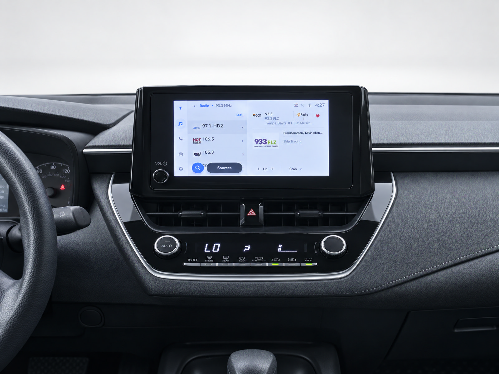 Used 2024 Toyota Corolla LE FWD image 20