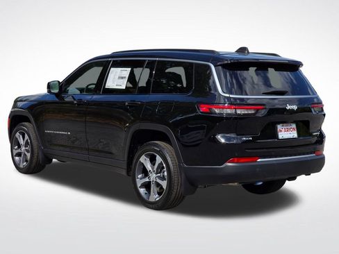 New 2026 Jeep Grand Cherokee L Limited w/ Trailer Tow Package AWD/4WD image 18