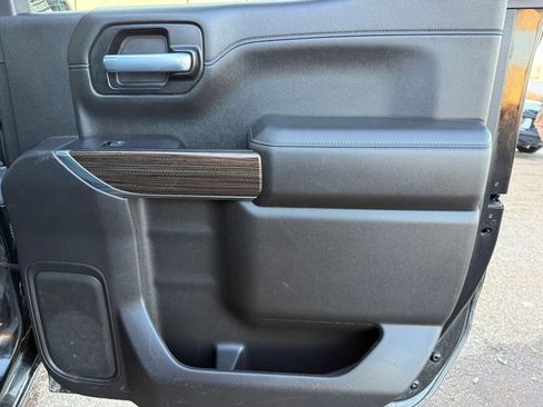 Used 2021 Chevrolet Silverado 1500 RST image 36