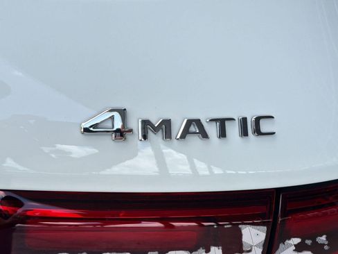 New 2026 Mercedes-Benz GLB 250 4MATIC image 32