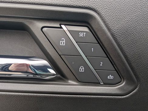 Certified 2023 Chevrolet Colorado Z71 w/ Z71 Convenience Package 2 image 10