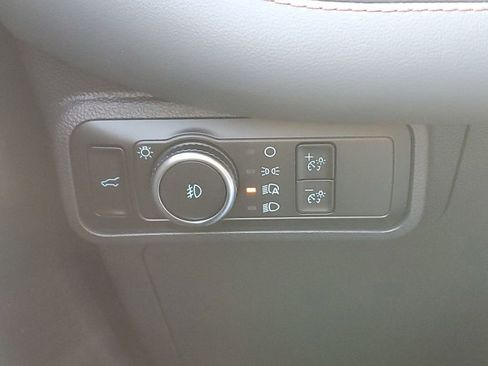 New 2026 Ford Explorer Active w/ Active Comfort Package image 12