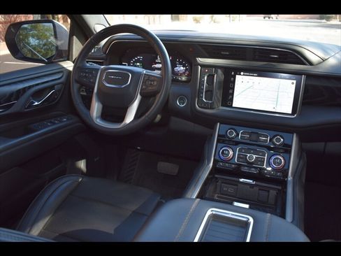 Used 2024 GMC Yukon Denali w/ Denali Reserve Package AWD/4WD image 36