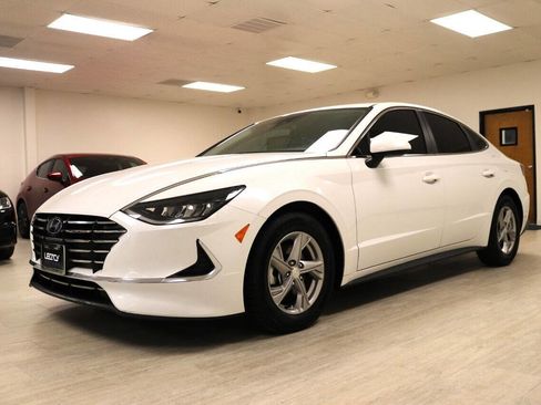 Used 2021 Hyundai Sonata SE image 3