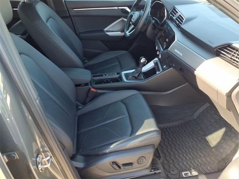Used 2022 Audi Q3 2.0T Premium Plus image 17