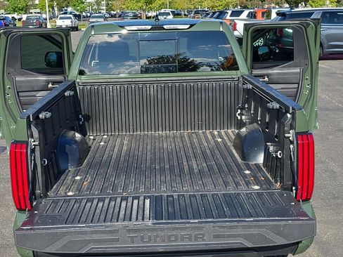 Used 2022 Toyota Tundra SR5 w/ SR5 Convenience Package image 14