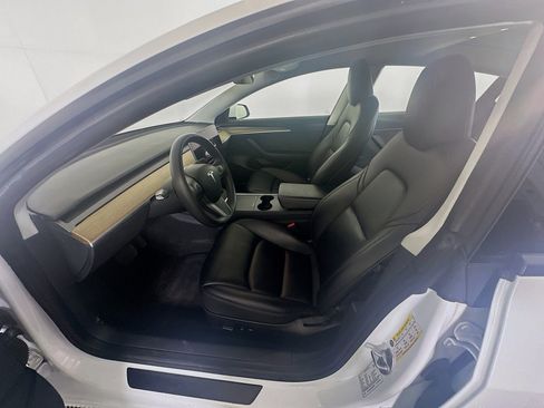 Used 2023 Tesla Model 3 Standard Range image 13