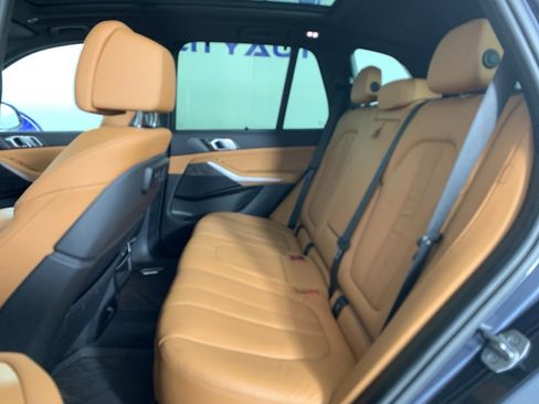 Used 2022 BMW X5 sDrive40i w/ Luxury Seating Package image 31