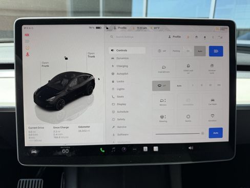 Used 2022 Tesla Model Y Long Range AWD/4WD image 17