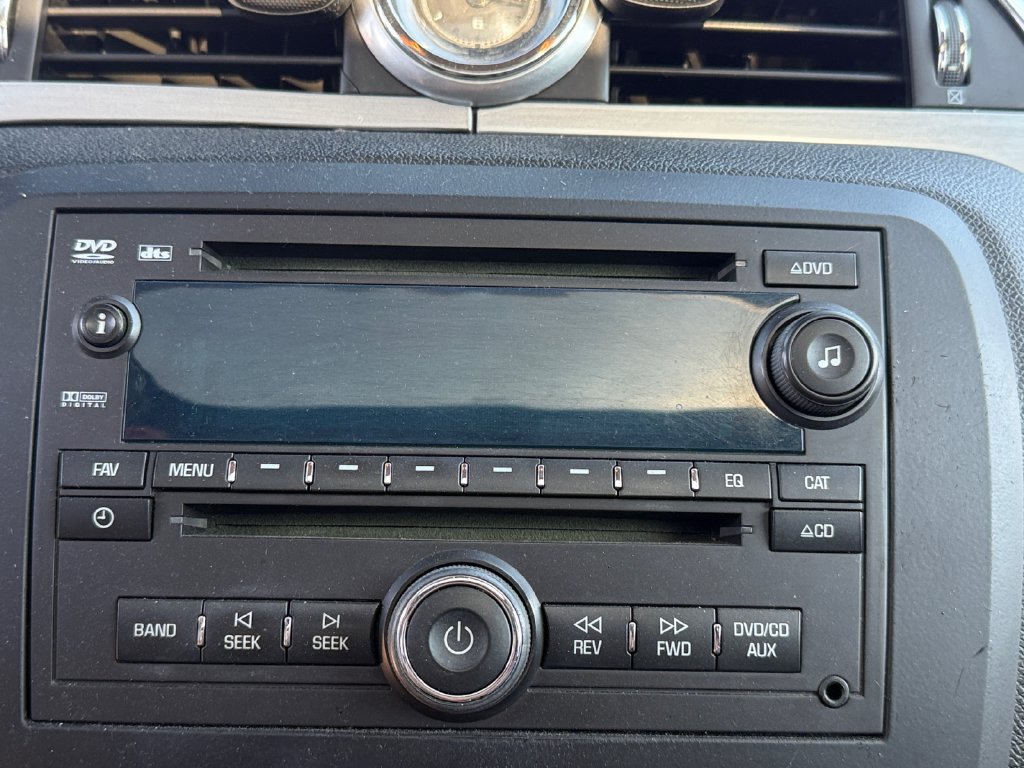 Used 2008 Buick Enclave CXL w/ Entertainment Package #2 FWD image 18