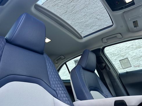 Certified 2020 Lexus UX 250h w/ Premium Package image 14