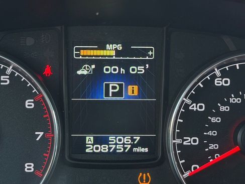 Used 2013 Subaru Outback 2.5i Limited image 21