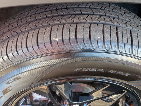 Certified 2023 Chevrolet Traverse LT w/ Midnight/Sport Edition image 13