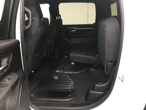 New 2026 RAM 1500 4x4 Crew Cab image 33