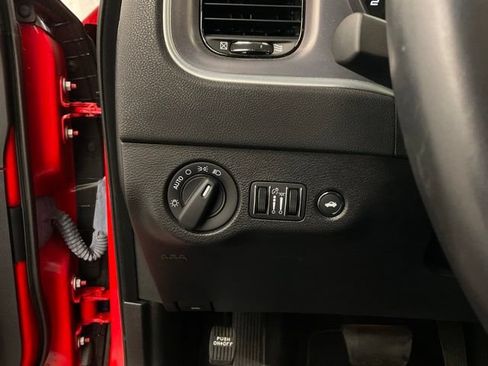 Used 2021 Dodge Charger SXT w/ Blacktop Package RWD image 14