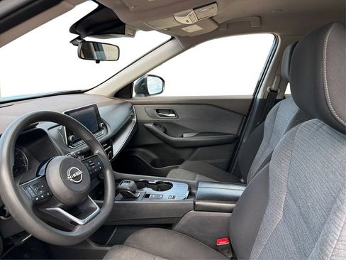 Used 2023 Nissan Rogue SV FWD image 10