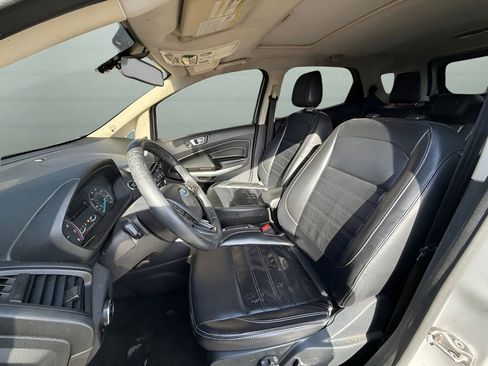 Used 2020 Ford EcoSport Titanium image 10
