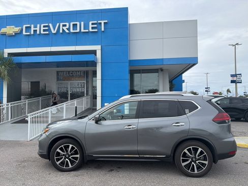 Used 2018 Nissan Rogue SL w/ Premium Package image 11