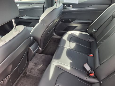 Used 2025 Kia K5 GT-Line image 28