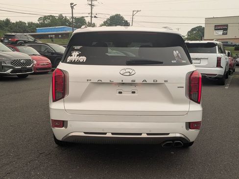 Used 2022 Hyundai Palisade Calligraphy w/ Cargo Package AWD/4WD image 3