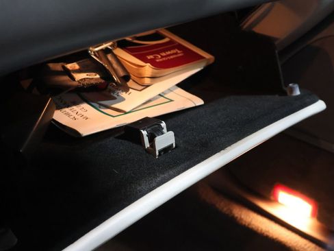 Used 2000 Lincoln Town Car Cartier image 26